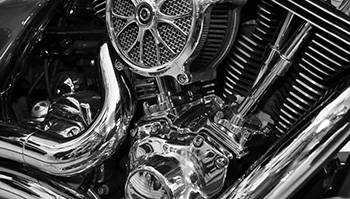 クロームパーツは磨くことで輝く